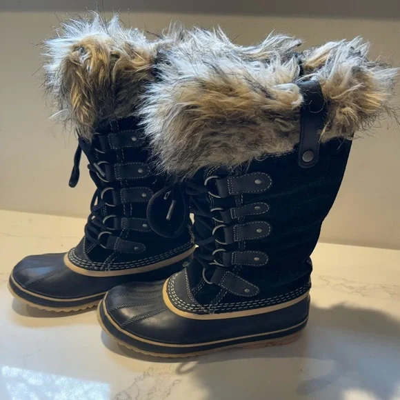 Sorel Women’s winter boots size US 6 - Picture 4 of 8